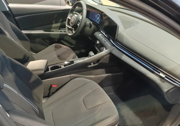 Hyundai Elantra cena 120506 przebieg: 1, rok produkcji 2023 z Toruń małe 37